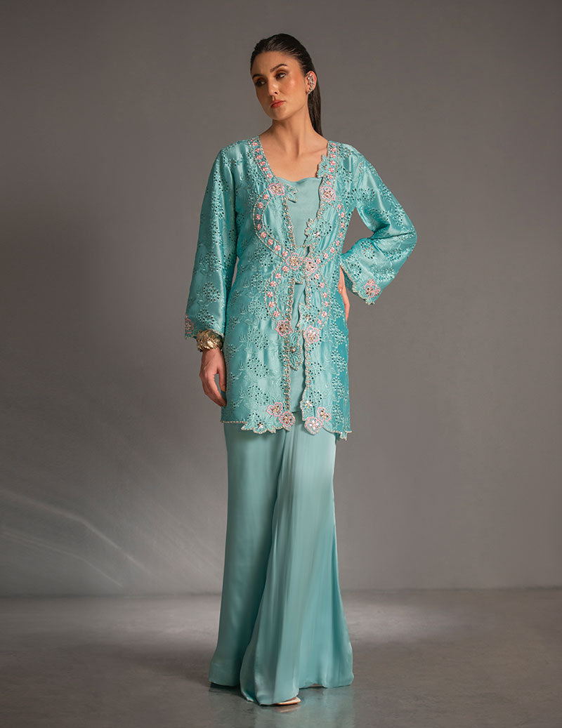 Look 3