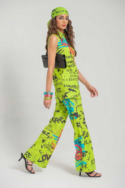 GREEN